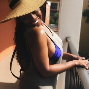 Meet your Posher, Shakiaria